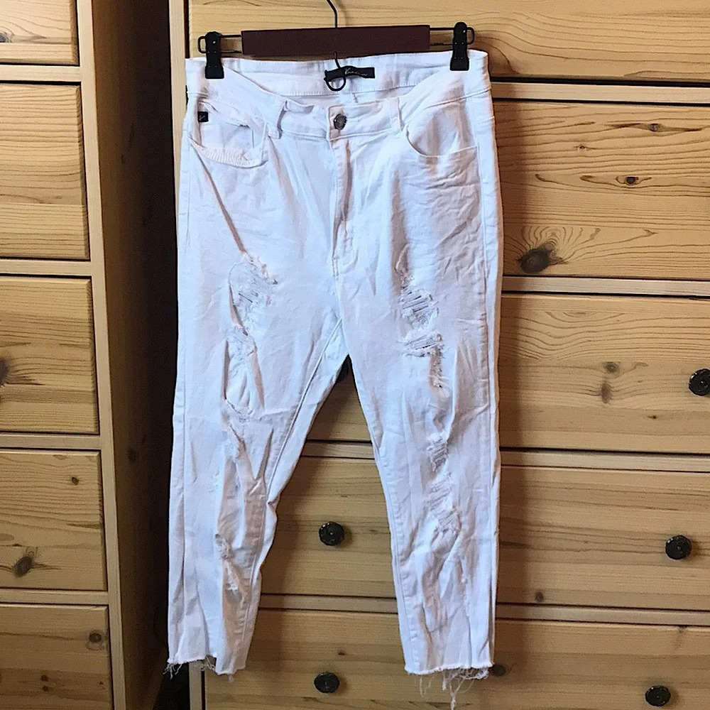 Kancan High Rise Distressed White Jeans Size 30